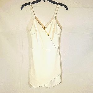 EUC Blue Blush White Sleeveless Romper Size Small